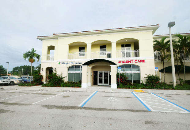 Exterior shot of Wellington Regional Medical Center